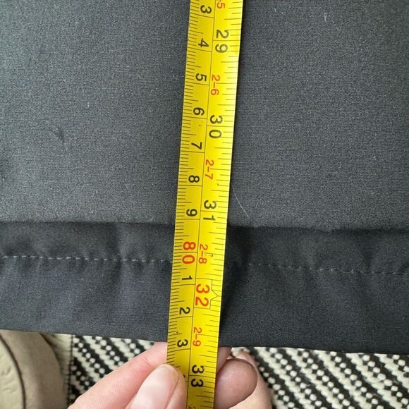 Canada Goose Banff Parka Size Medium - Picture 14 of 16